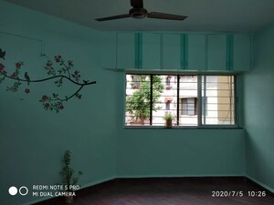 Room in 2 BHK Apartment at Kumbare Park Society, Kothrud – for Rent