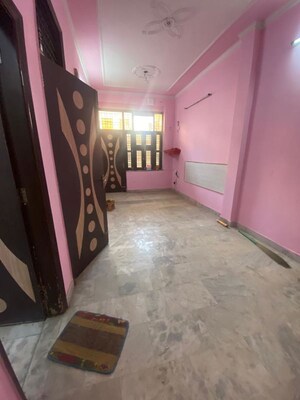 Parking in 2 BHK Independent House at Sector 62 – for Rent