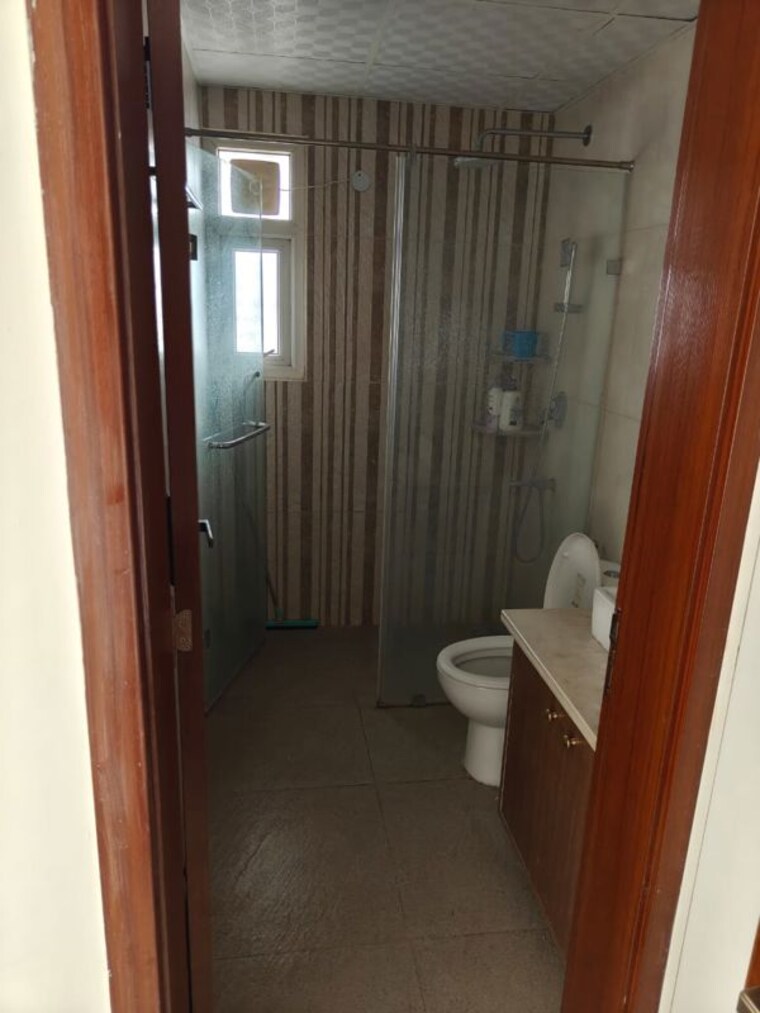 Bathroom, central-park-flower-valley-aqua-front-towers 3.5 Bedroom 2134 Sq.Ft. Apartment In Sohna Sector 33 Gurgaon 10763133