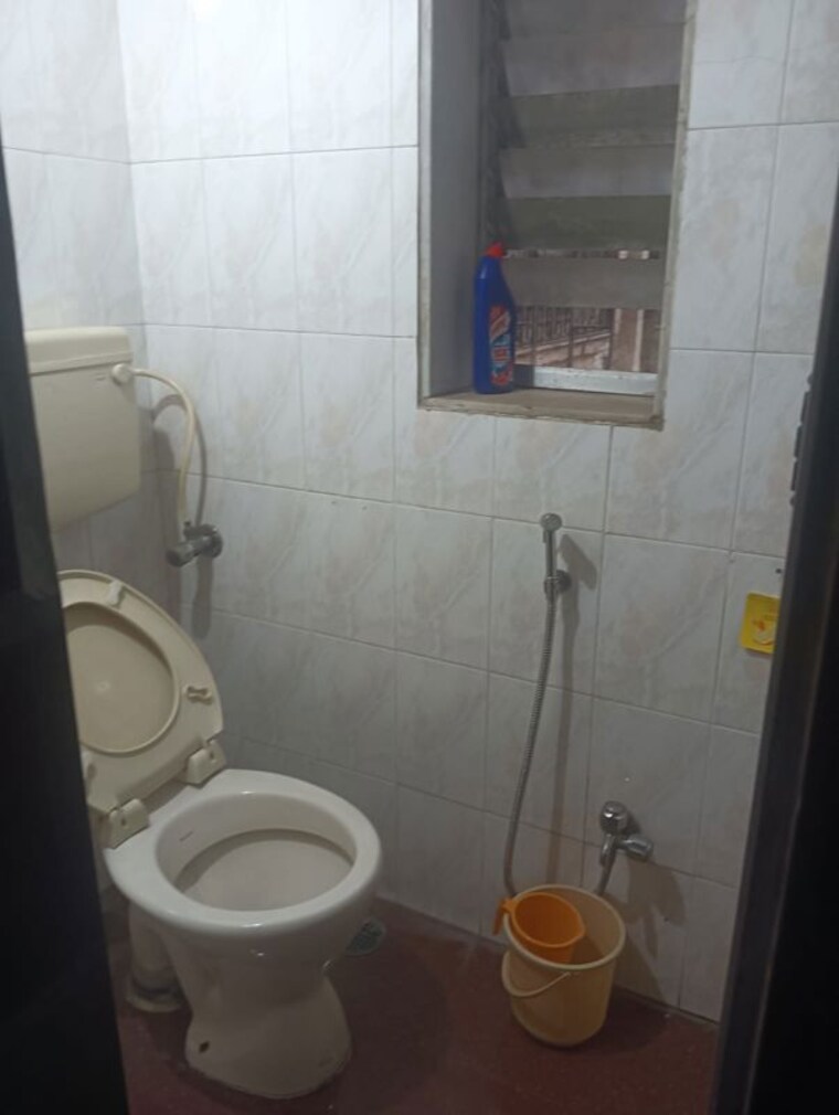 Bathroom, mantri-park 2 Bedroom 630 Sq.Ft. Apartment In Goregaon East Mumbai 10763166