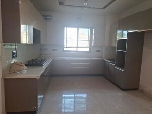 Kitchen in 4 BHK Independent House at Sector 43 – for Rent