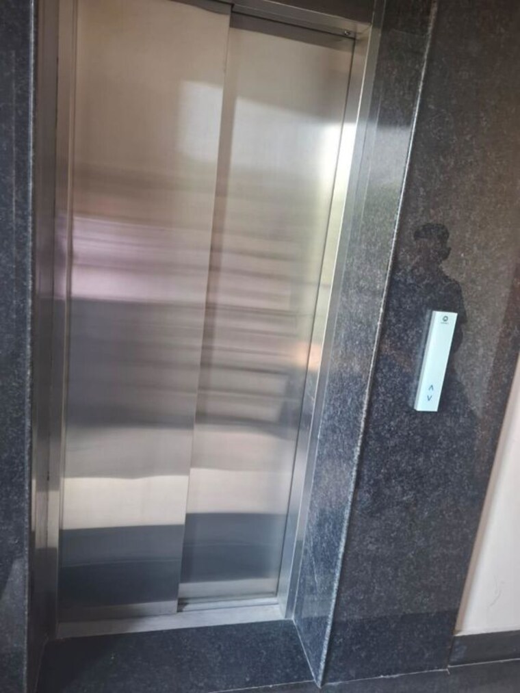 Bathroom, sector 43 4 Bedroom 2500 Sq.Ft. Independent House In Sector 43 Noida 10763205