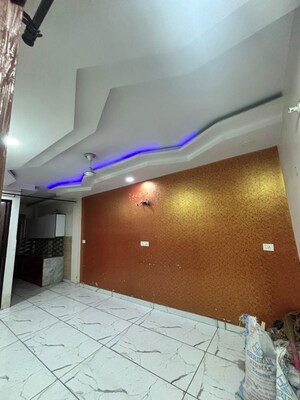 Room in 2 BHK Builder Floor at Uttam Nagar – for Rent