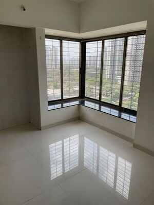 Room in 3 BHK Apartment at Runwal Nagar CHS, Runwal Nagar – for Rent