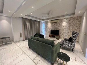 Team Area in 5 BHK Builder Floor at Sector 14 – for Sale