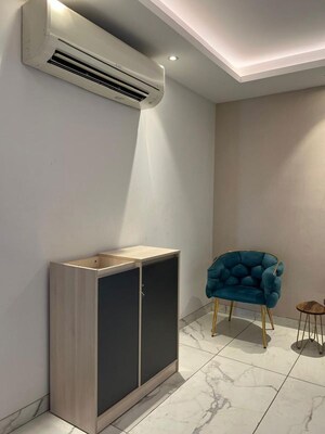 Team Area in 5 BHK Builder Floor at Sector 14 – for Sale