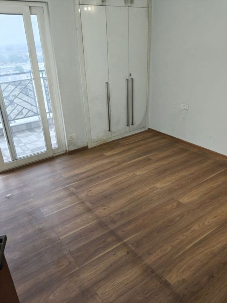 Room, central-park-flower-valley-aqua-front-towers 3 Bedroom 1789 Sq.Ft. Apartment In Sohna Sector 33 Gurgaon 10763245