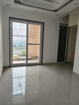 Furnished Amenities in 3 BHK Builder Floor at BPTP District Phase 2, Sector 84 – for Sale