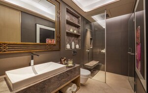 Attached Bathroom in 4 BHK Apartment at Indiabulls Blu, Worli – for Rent