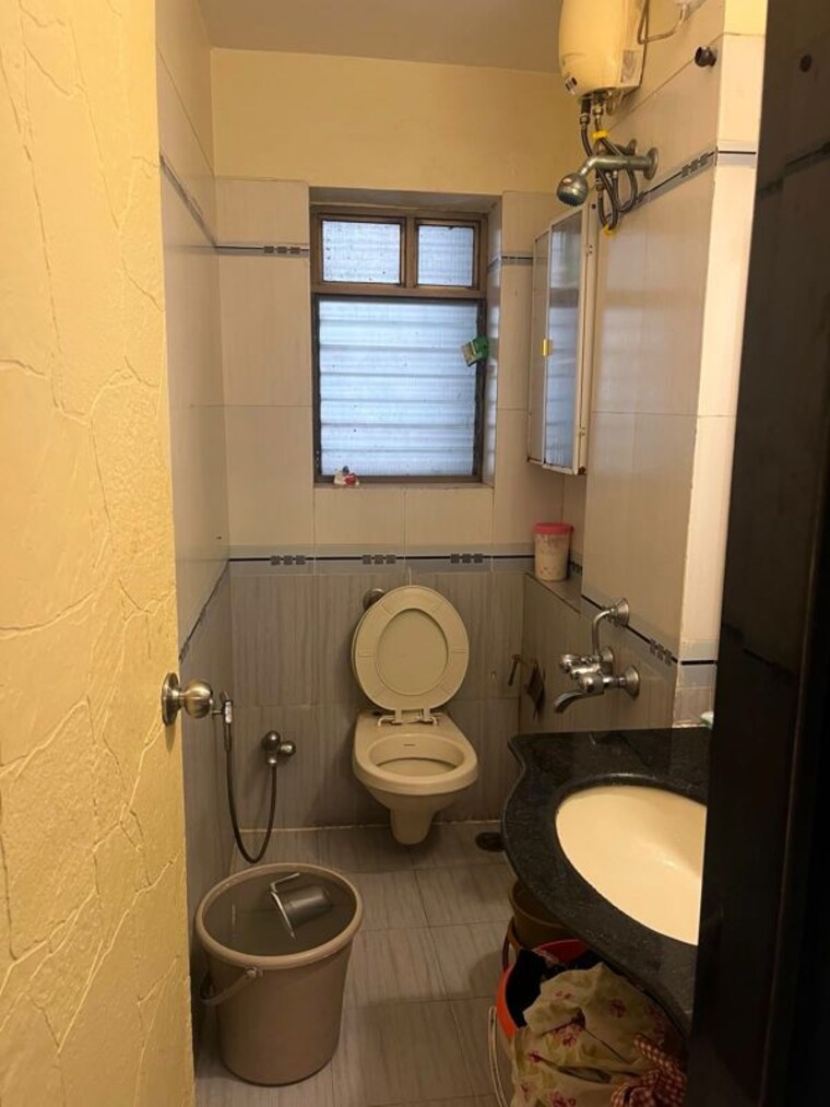 Bathroom, luv-kush-tower 2 Bedroom 868 Sq.Ft. Apartment In Chembur Mumbai 10763301