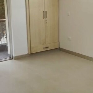 Room in 3 BHK Apartment at Ansal API Esencia, Sector 67 – for Rent
