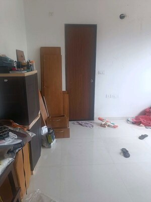 Team Area in 3 BHK Apartment at Runwal Nirvana, Parel – for Sale