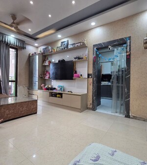 Living Room in 2 BHK Apartment at Umang Summer Palms, Sector 86 – for Sale