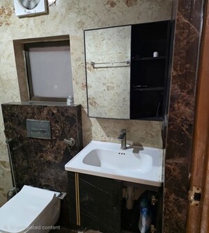 Bathroom in 2 BHK Apartment at Umang Summer Palms, Sector 86 – for Sale