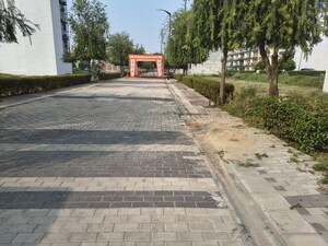  Plot – Exterior View View at BPTP District Phase 2, Sector 84 - for Sale