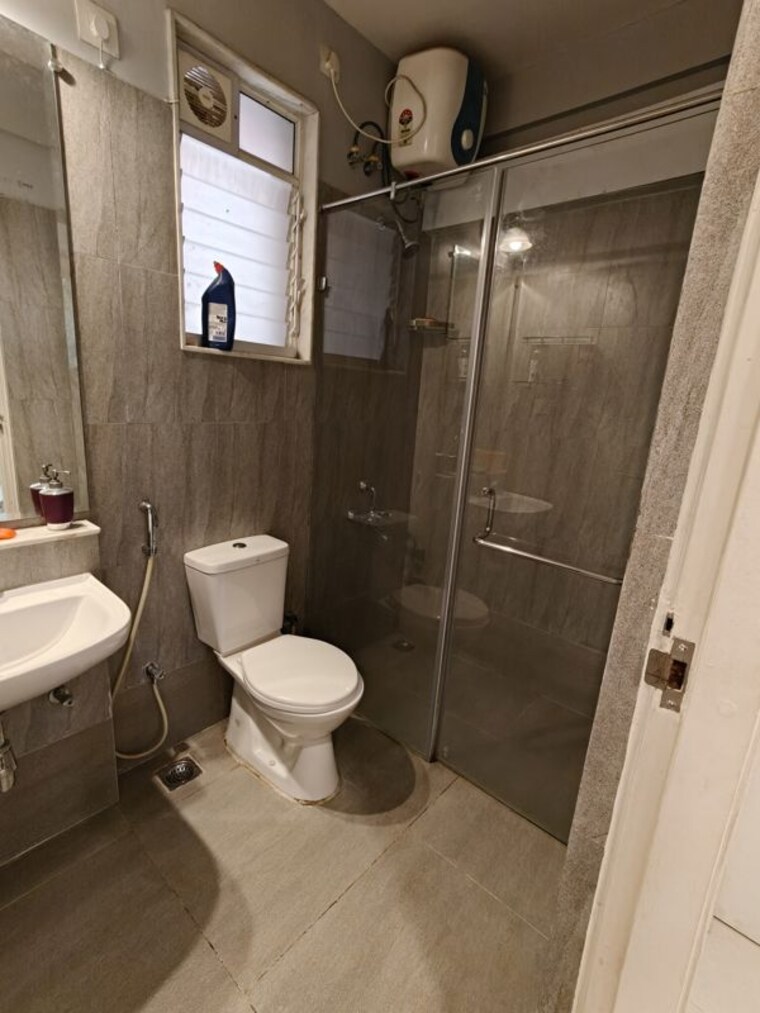 Bathroom, zuari nagar 2 Bedroom 1180 Sq.Ft. Builder Floor In Zuari Nagar Goa 10763336