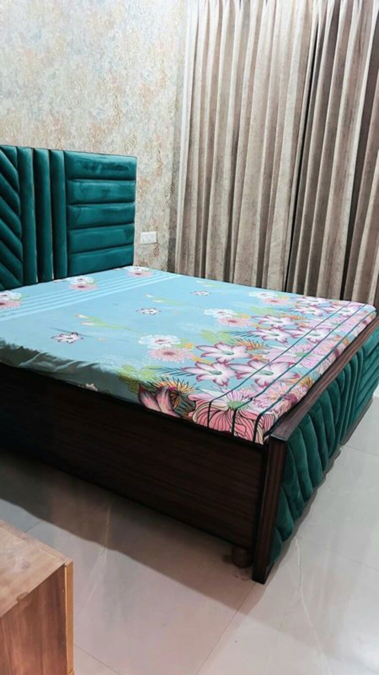 Bedroom, home-town 3 Bedroom 1800 Sq.Ft. Apartment In Patiala Road Zirakpur 9864555
