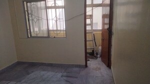 Room in 3 BHK Apartment at Morabadi – for Rent