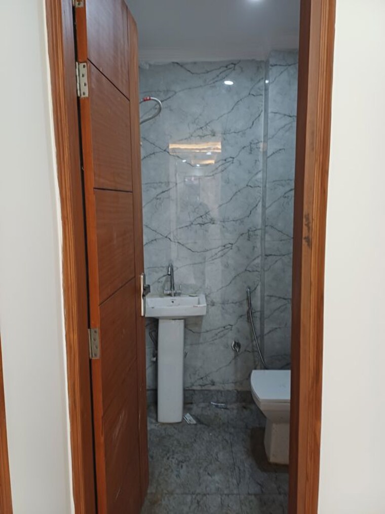 Kitchen, palla 3.5 Bedroom 50 Sq.Yd. Independent House In Palla Faridabad 10763393