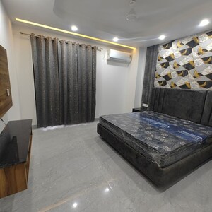 Bedroom in 3 BHK Apartment at Vipul World Floors, Sector 48 – for Rent