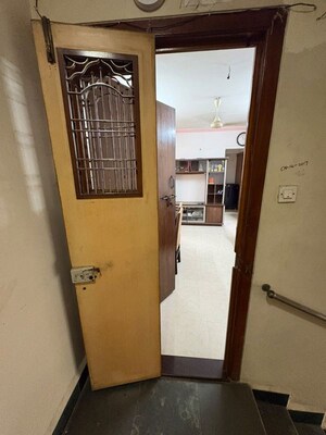 Balcony in 2 BHK Apartment at Sindhi Society, Chembur – for Rent