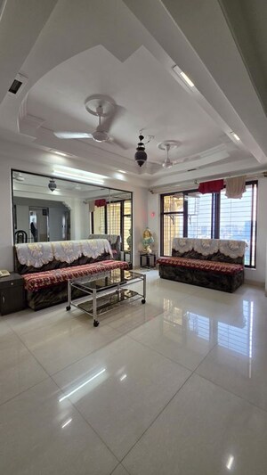 Bedroom in 3 BHK Apartment at Panorama Towers, Andheri West – for Rent
