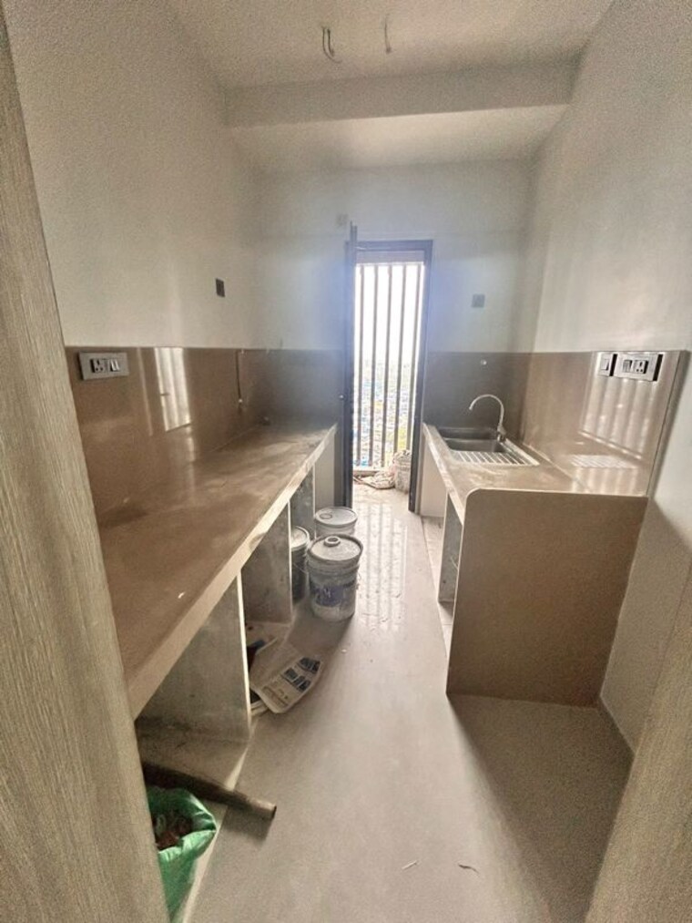 Team Area, rustomjee-paramount 2 Bedroom 1004 Sq.Ft. Apartment In Khar West Mumbai 10763432