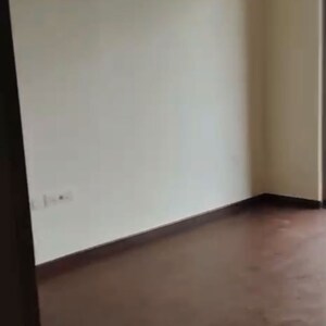 Room in 3 BHK Apartment at Tata Primanti-Tower Residences, Sector 72 – for Rent