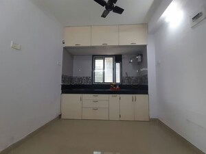 Room in 1 BHK Apartment at Unnat Nagar – for Rent