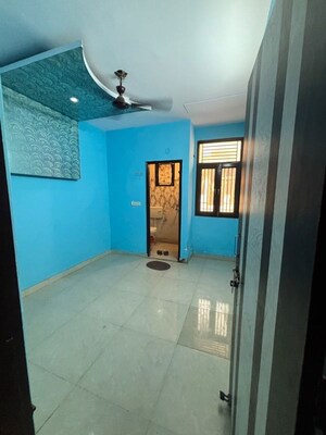 Room in 2 BHK Builder Floor at Uttam Nagar – for Rent