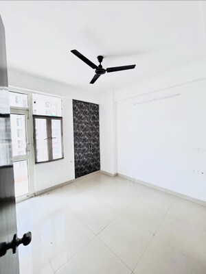2 BHK Apartment For Sale in Migsun Roof, Raj Nagar Extension