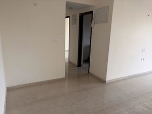 Room in 2 BHK Apartment at Lodha Primo, Parel – for Sale