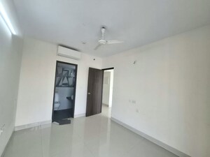 Room in 1 BHK Apartment at Lodha Casa Viva, Majiwada – for Rent