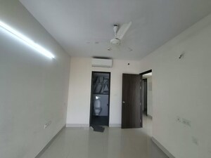 Room in 1 BHK Apartment at Lodha Casa Viva, Majiwada – for Rent