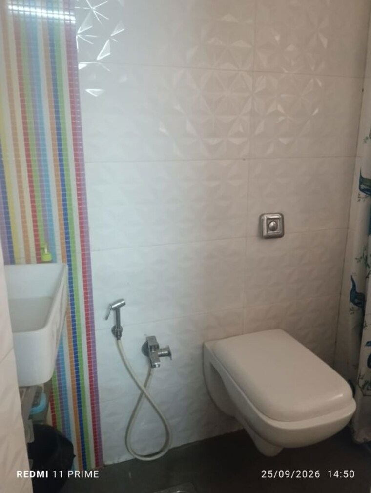 Bathroom, union-park 3 Bedroom 1200 Sq.Ft. Apartment In Chembur Mumbai 10763508