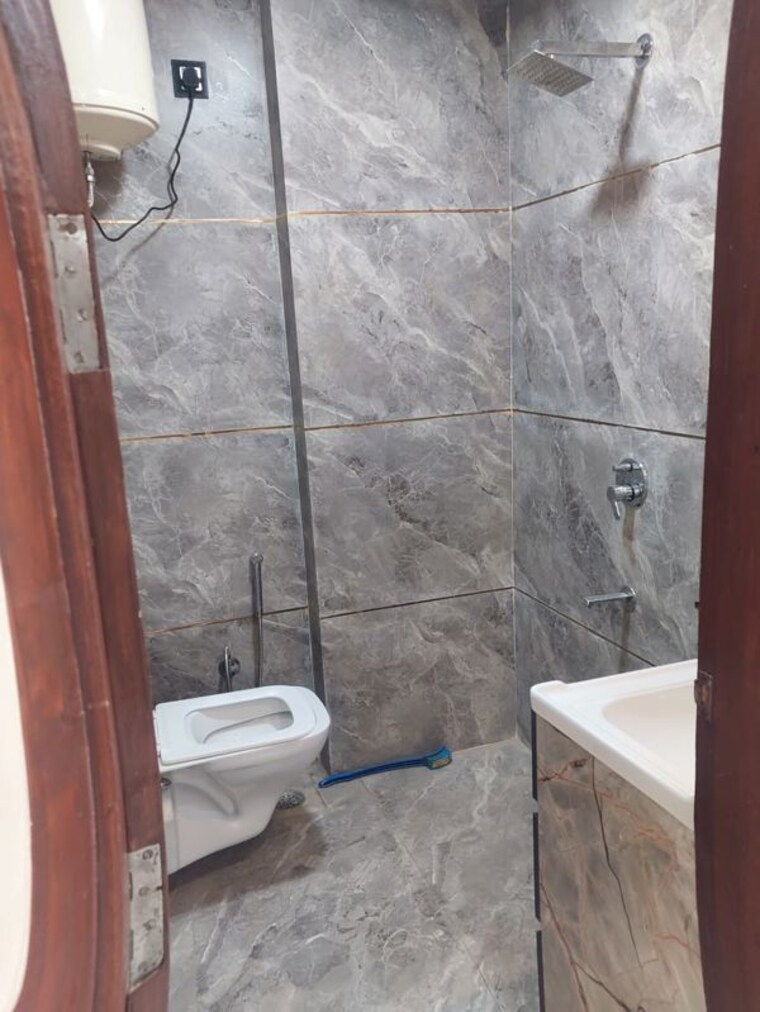 Bathroom, chattarpur 2 Bedroom 750 Sq.Ft. Builder Floor In Chattarpur Delhi 10763513