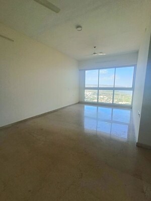 2 BHK Apartment For Sale in L&T Crescent Bay T2, Parel