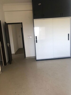 4 BHK Apartment For Rent in AWHO Shanti Vihar, Sector 95