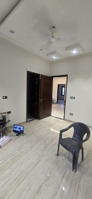 Furnished Amenities in 6+ BHK Independent House at BPTP Parkland, Sector 75 – for Rent