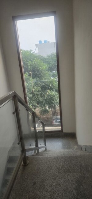 Furnished Amenities in 6+ BHK Independent House at BPTP Parkland, Sector 75 – for Rent