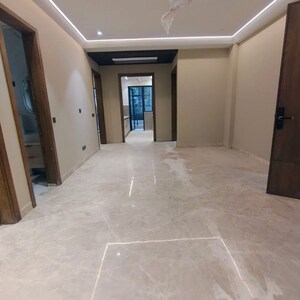 Living Room in 4 BHK Apartment at Sector 49 – for Rent