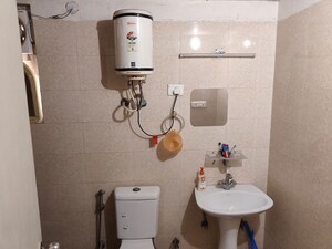 Furnished Amenities in 2 BHK Apartment at Amrapali Dream Valley – for Rent