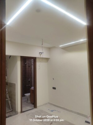 Room in 3 BHK Apartment at Pir Machalla – for Sale
