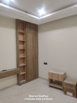 Room in 3 BHK Apartment at Pir Machalla – for Sale