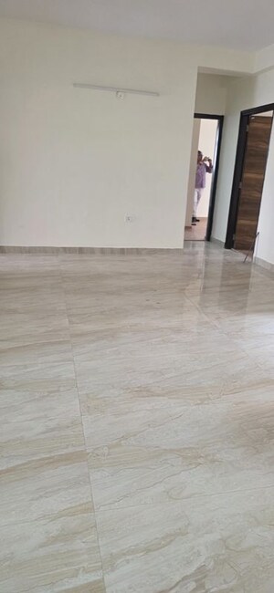 5 BHK Apartment For Rent in Orris Aster Court Premier, Sector 85