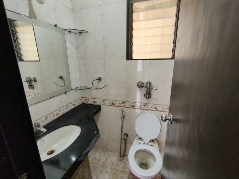 Bathroom, lake-florence 2 Bedroom 910 Sq.Ft. Apartment In Powai Mumbai 10763622