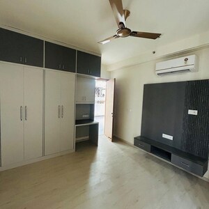 Room in 3 BHK Apartment at M3M Heights, Sector 65 – for Rent