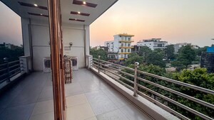 2 BHK Apartment For Rent in Panchsheel Greens II, Sector 16 Greater Noida
