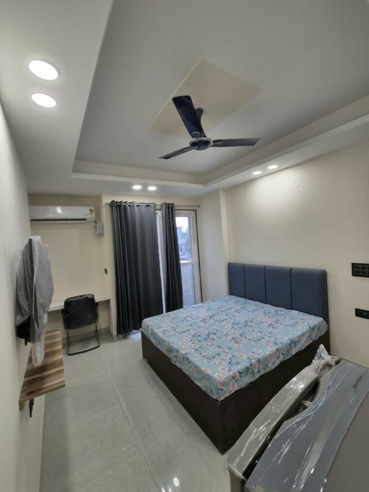 Bedroom, sector 52 1 RK 250 Sq.Ft. Builder Floor In Sector 52 Gurgaon 10763699