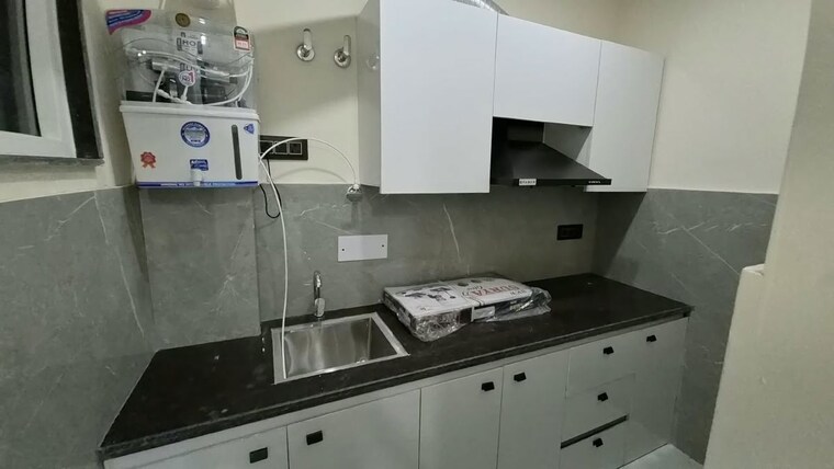 Kitchen, sector 52 1 RK 250 Sq.Ft. Builder Floor In Sector 52 Gurgaon 10763699